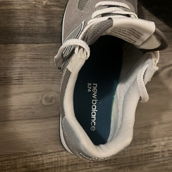 Sneakers - Picture 4 of 4